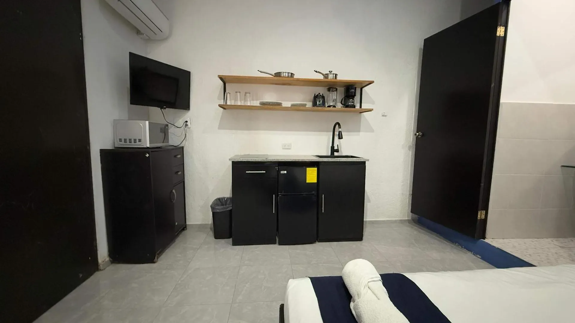 アパート Loft Omega Para 2 Personas Con Piscina Y Billar メリダ メキシコ
